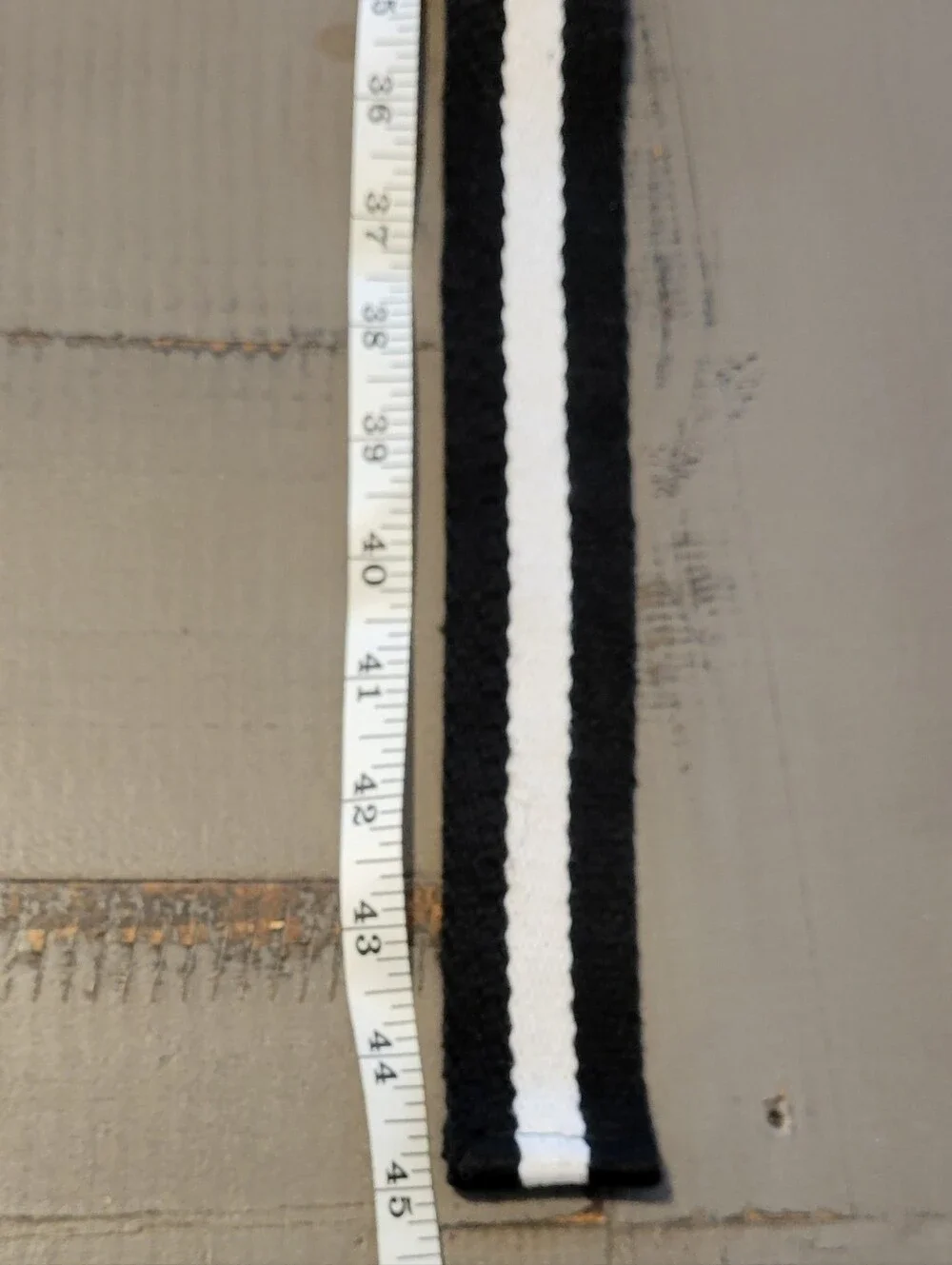 No Label classic black
